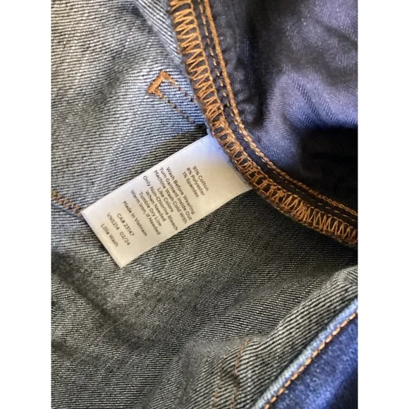 Talbots Womens 12P Dark Wash Flare Jean Sailor Button Detail - Picture 6 of 6